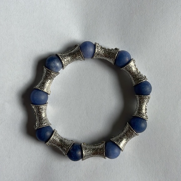 Hand Crafted Silver Diamond and Blue Glass Bead Bracelet - Picture 9 of 10